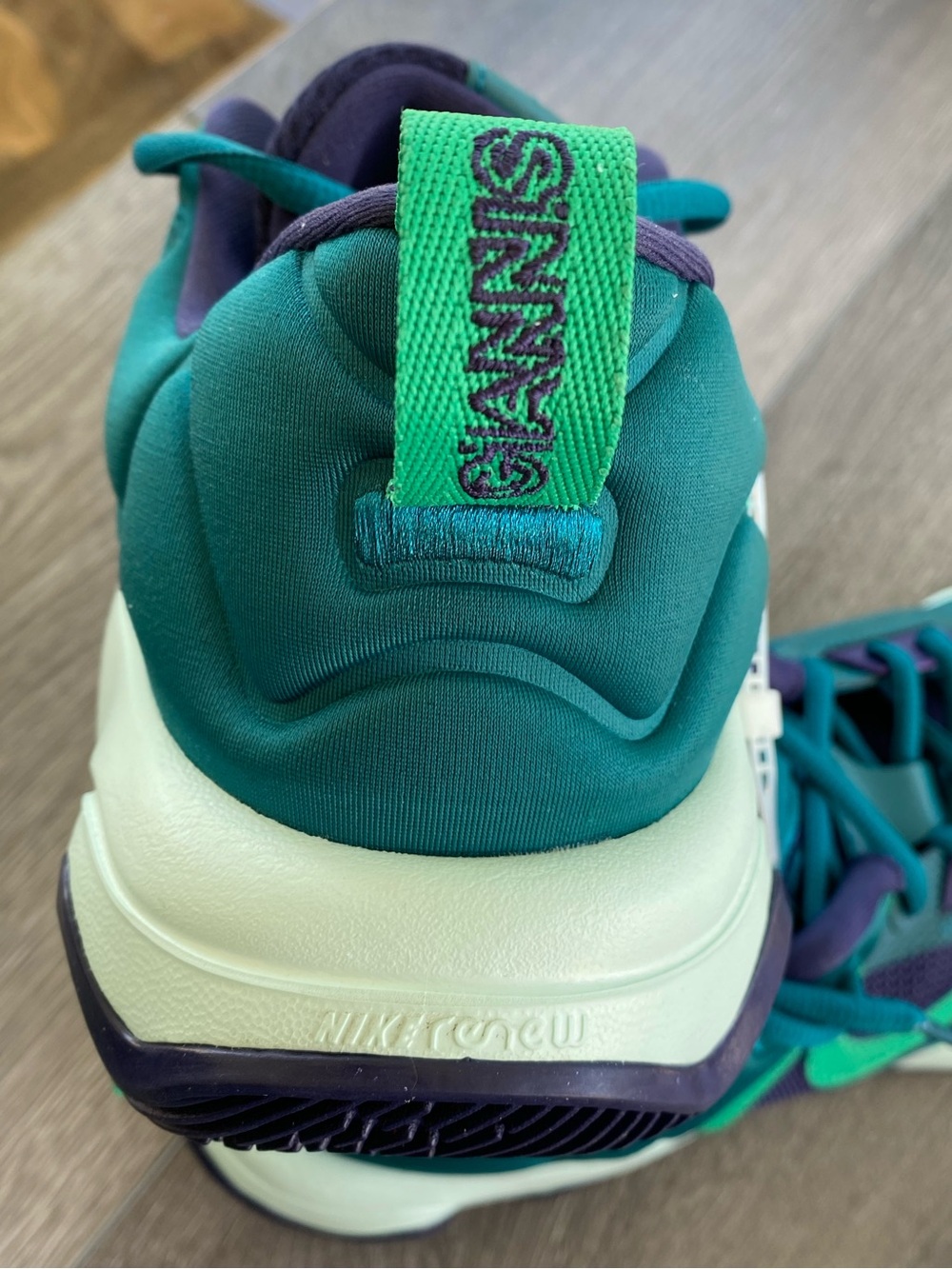 NEW Nike Giannis Immortality Geode Teal Men’s Athletic Basketball Shoes Size 11 - Picture 8 of 12